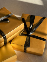 Gift box with Ribbon